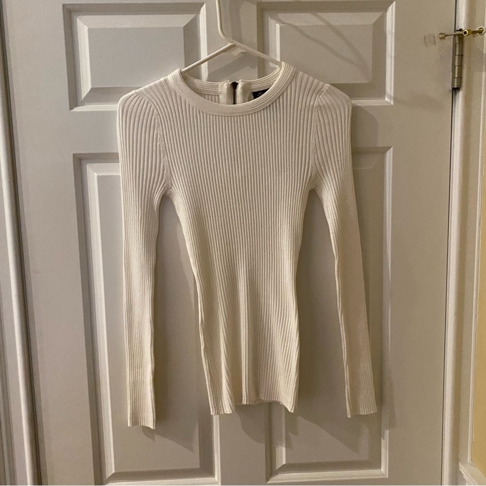 Hooked Up by IOT Ribbed White Sweater XS NWOT